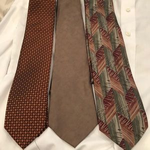 NWOT Ass’t ties. Mix of Taupe, olive and wine colors. Great Father’s Day gift
